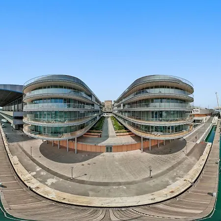 Julia Waterfront Genua